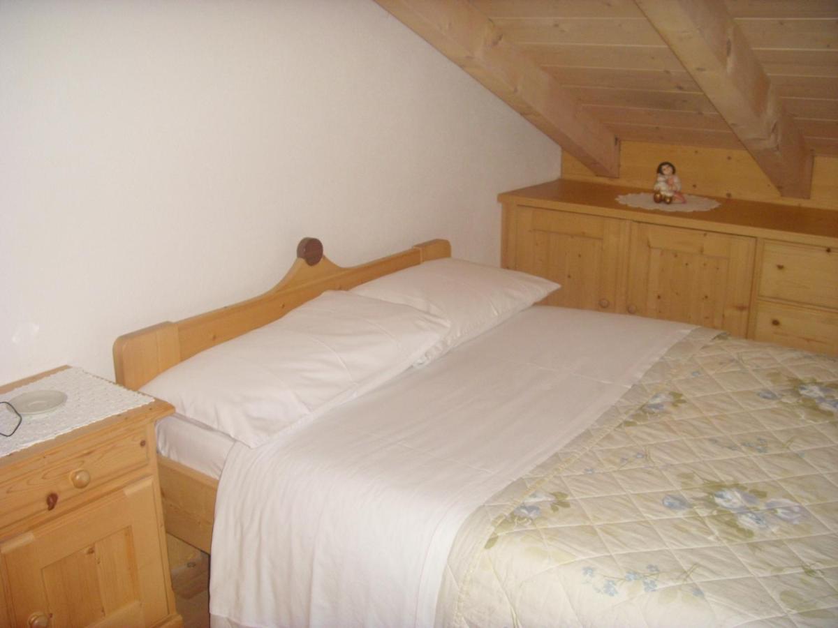 Albergo Garni' Laura Baselga di Pine Exterior photo